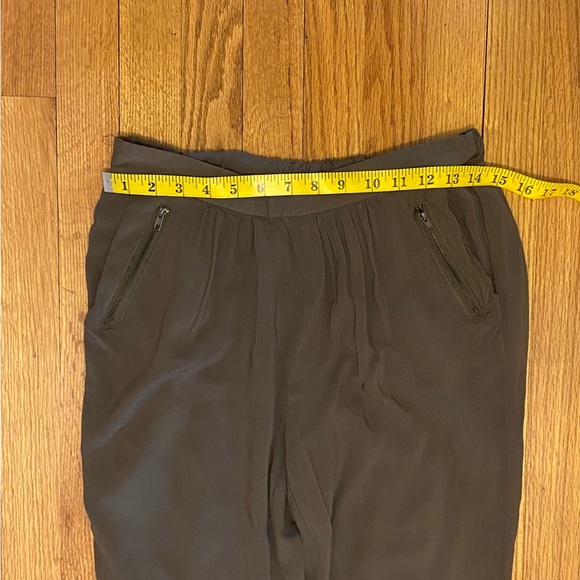 New Look Pants Women’s Medium Green Jogger Style Rayon Tapered, Front Pockets - Picture 8 of 9